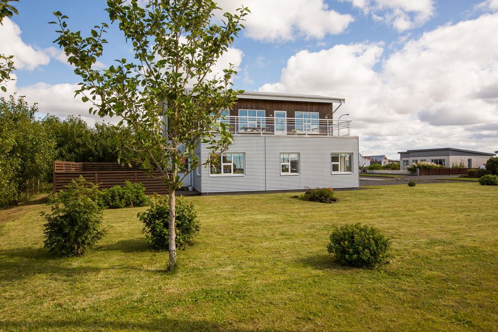 Kvoeldstjarnan Gistiheimili Hotel Stokkseyri Exterior photo